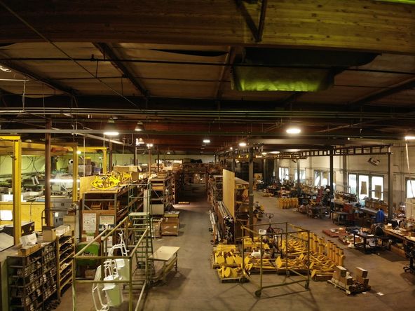 Malabar Industrial Property: 220 W Los Angeles Ave, Simi Valley, CA 93065